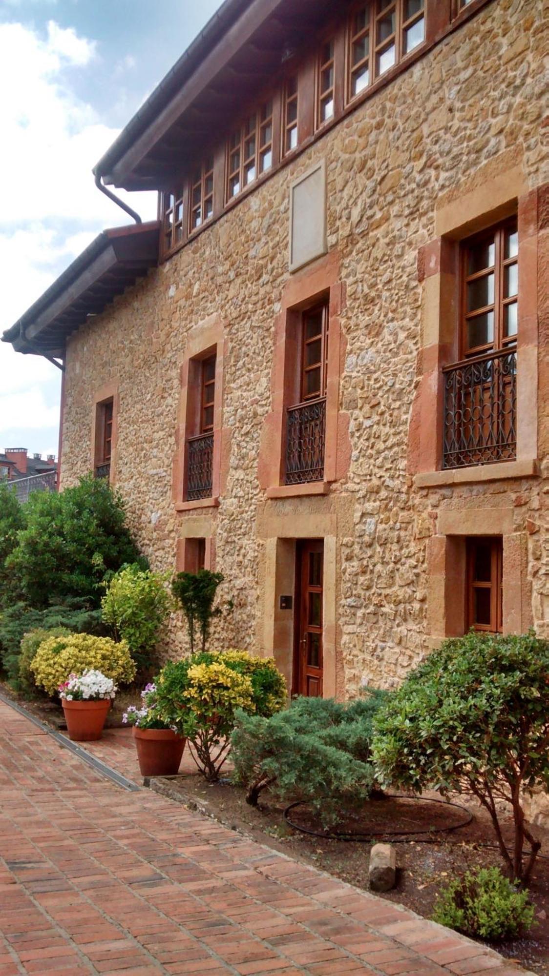 Hotel Palacio De La Vinona Oviedo Exterior foto
